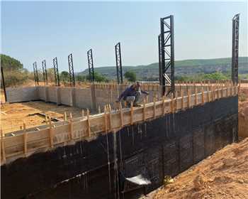 Obras da usina de triagem de materiais reciclaveis avanam